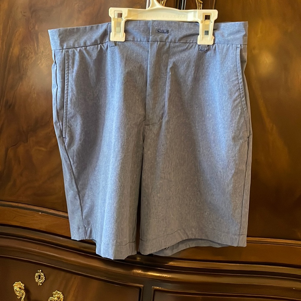 Blue, Vineyard Vines shorts, 7 inch inseam